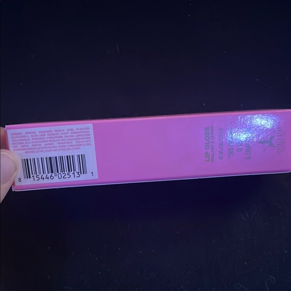 The gloss in wet peach 🍑 - Picture 3 of 6